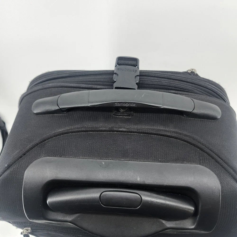 Samsonite Empairio Spinner Carry On Luggage 23